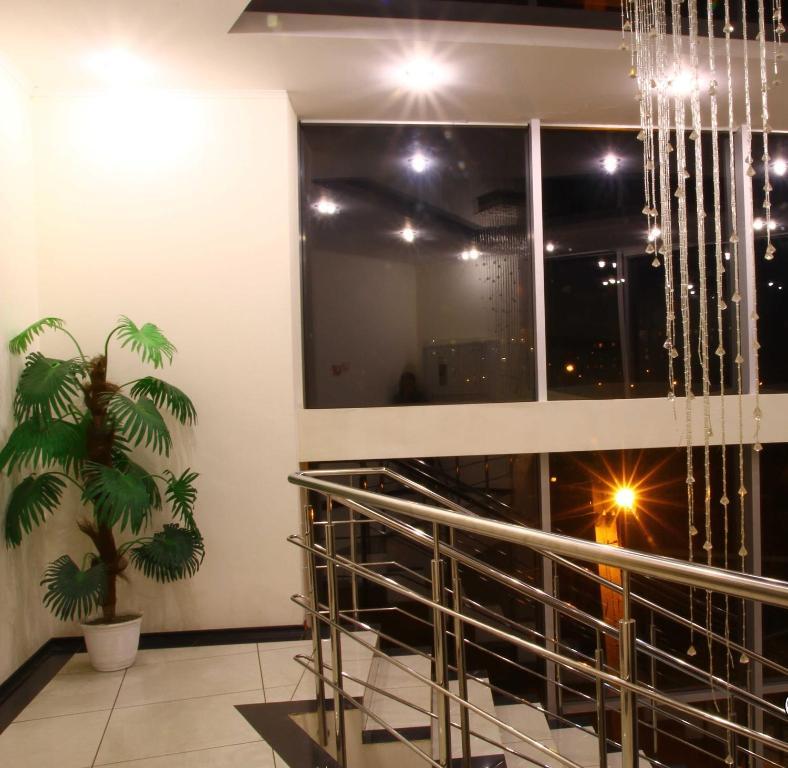 Hotel Miami Харков Екстериор снимка