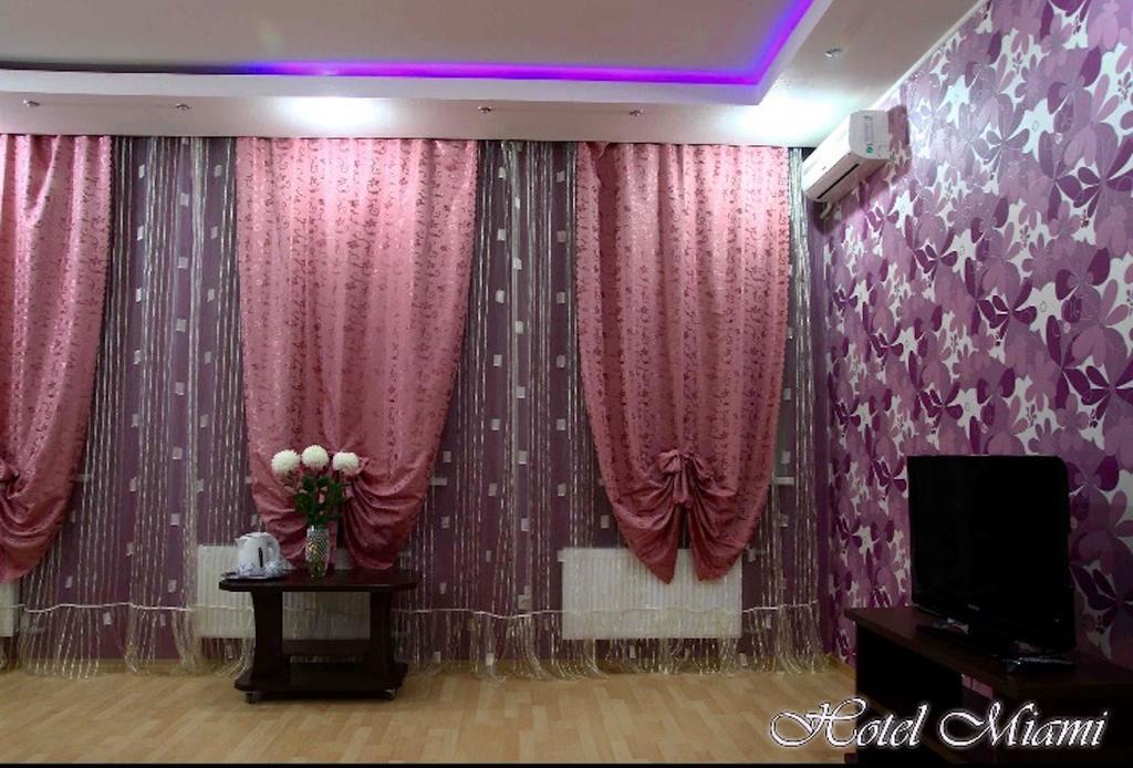 Hotel Miami Харков Екстериор снимка